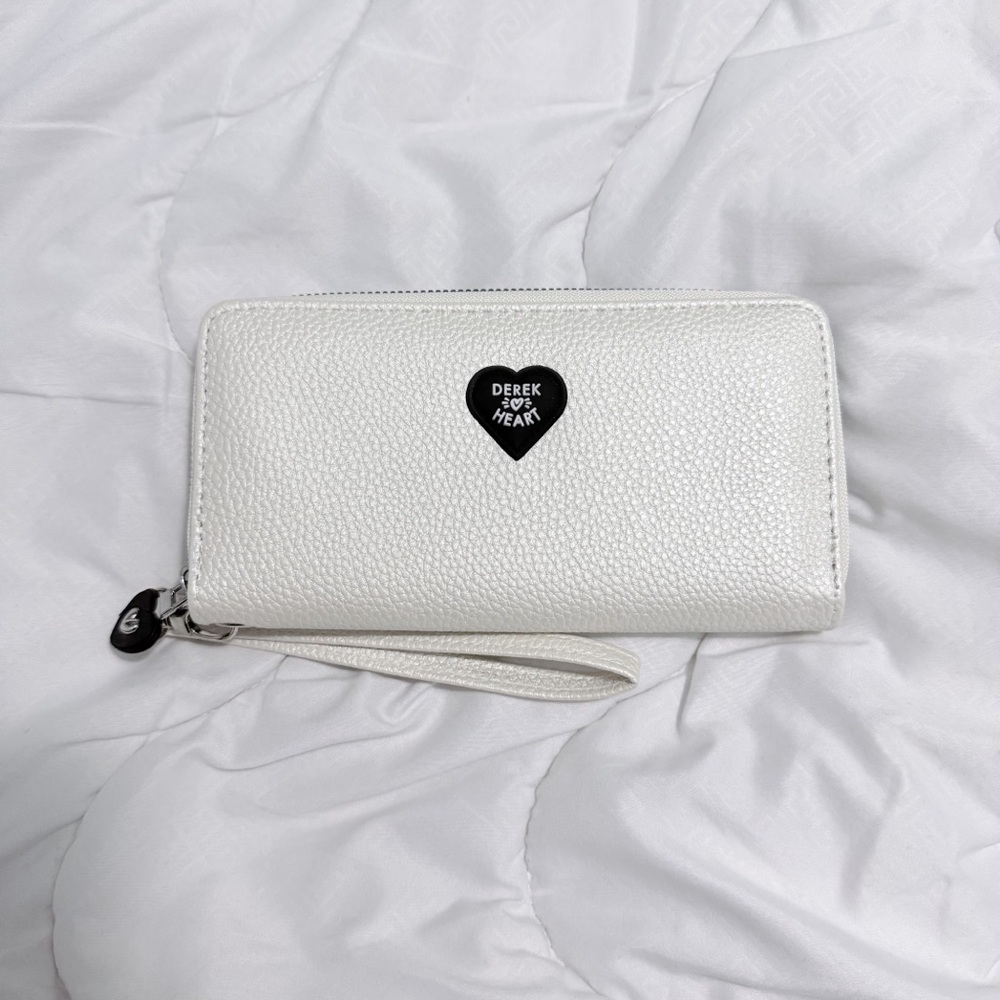 White Wristlet Wallet